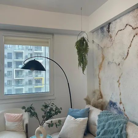 Apartment Stylish & Modern Apartment-perfect For Your Stay! *