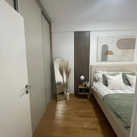 Apartment Stylish & Modern Apartment-perfect For Your Stay! Skopje